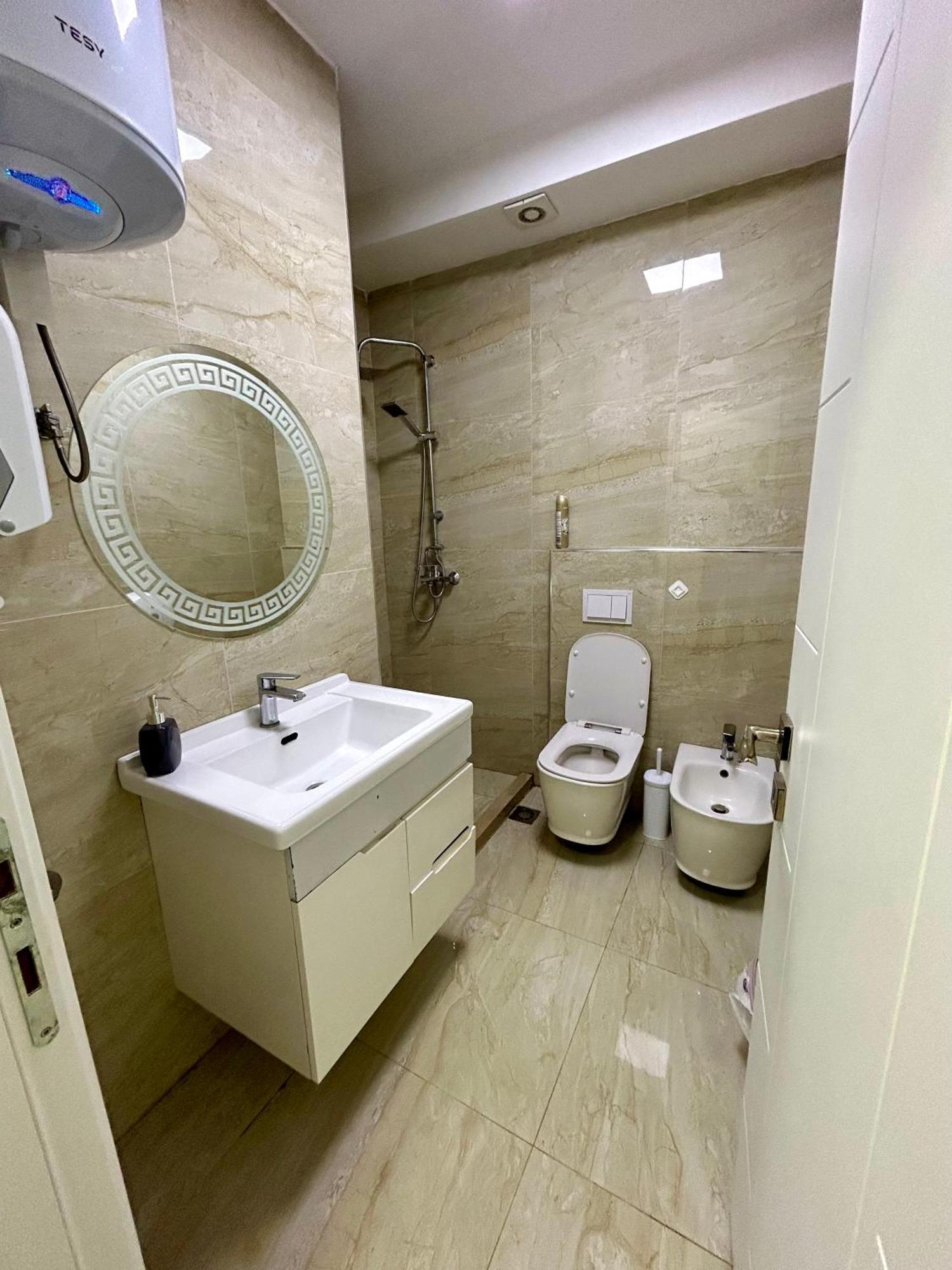 A&X Lovely And Central Apartment - 24H Self Check-In Tirana Zewnętrze zdjęcie