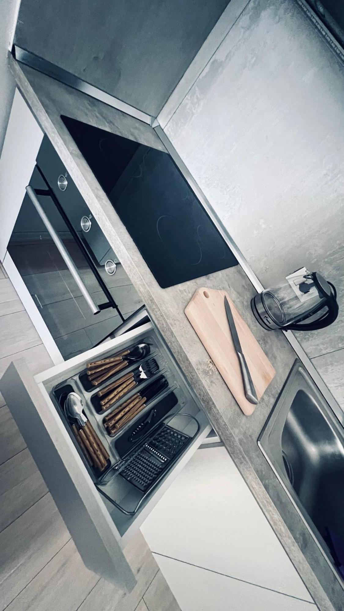 A&X Lovely And Central Apartment - 24H Self Check-In Tirana Zewnętrze zdjęcie